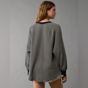 American eagle crew neck waffle oversized knit shirt.